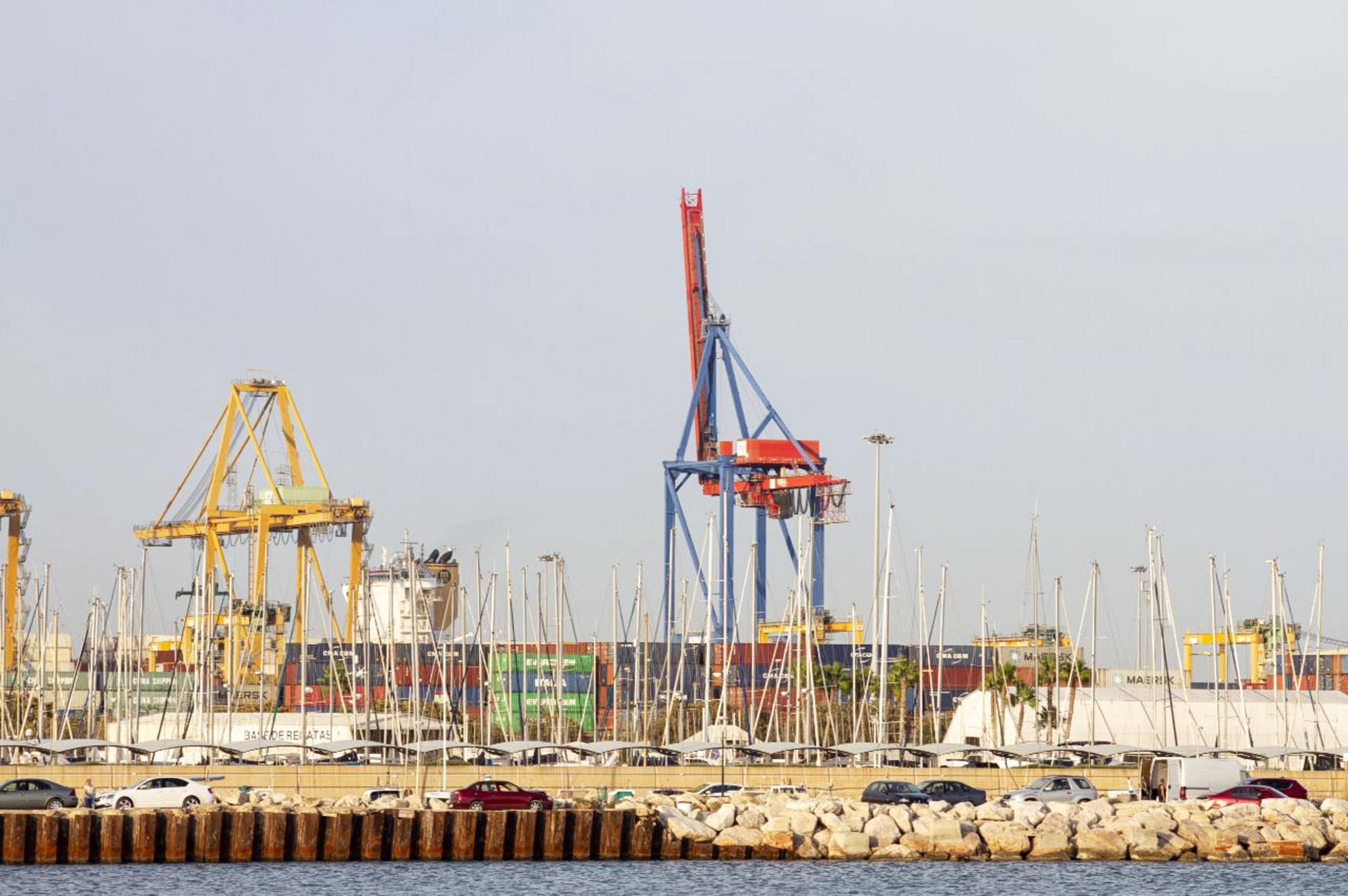 Puerto de Valencia, autor Lucas Guerra